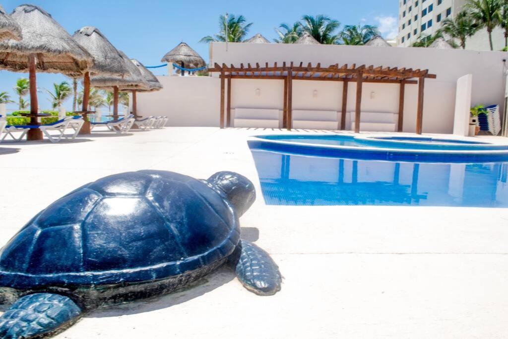 Ocean Front Villa Marlin, Best Location In Hotel Zone #109 Канкун Екстер'єр фото