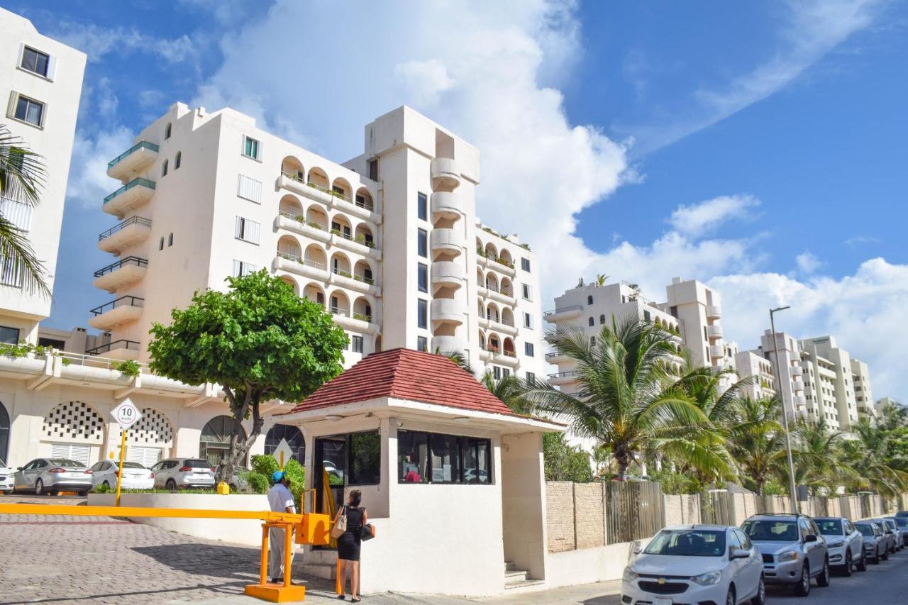 Ocean Front Villa Marlin, Best Location In Hotel Zone #109 Канкун Екстер'єр фото